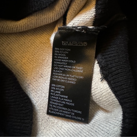 Kimchi Blue Urban Outfitters Black Crew Neck Sweater Wool Retro Vintage Style - Picture 3 of 3